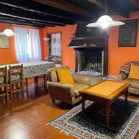 La Casa Sotto Il Pino *