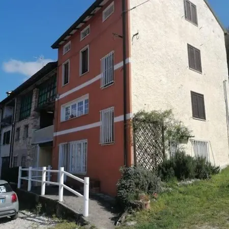 La Casa Sotto Il Pino Torrebelvicino